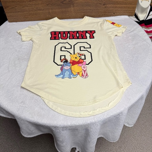 Disney Winnie the Pooh Cream T-Shirt Hunny 66 size small - Picture 3 of 6